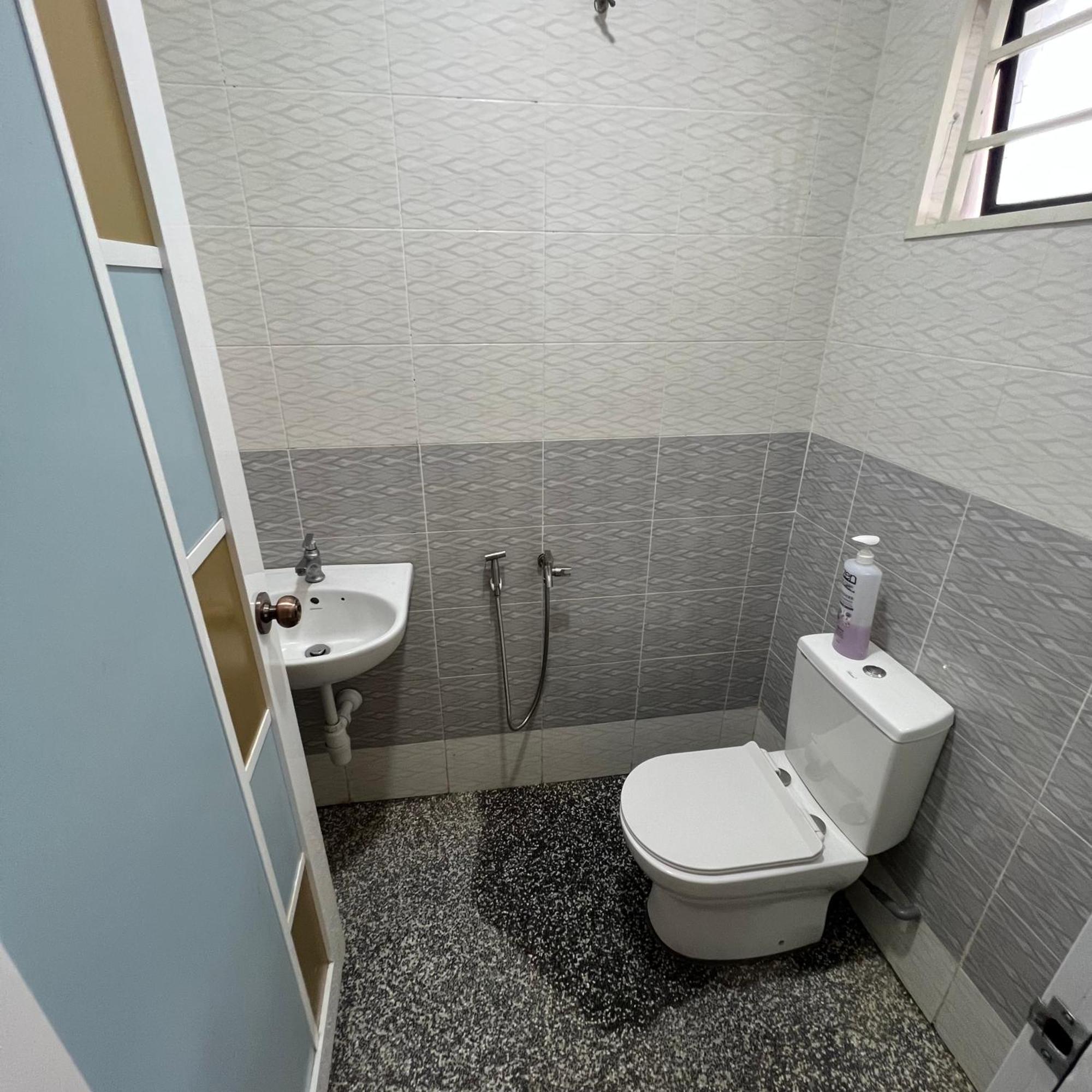 D' Totok Housestay Σεπάνγκ Εξωτερικό φωτογραφία
