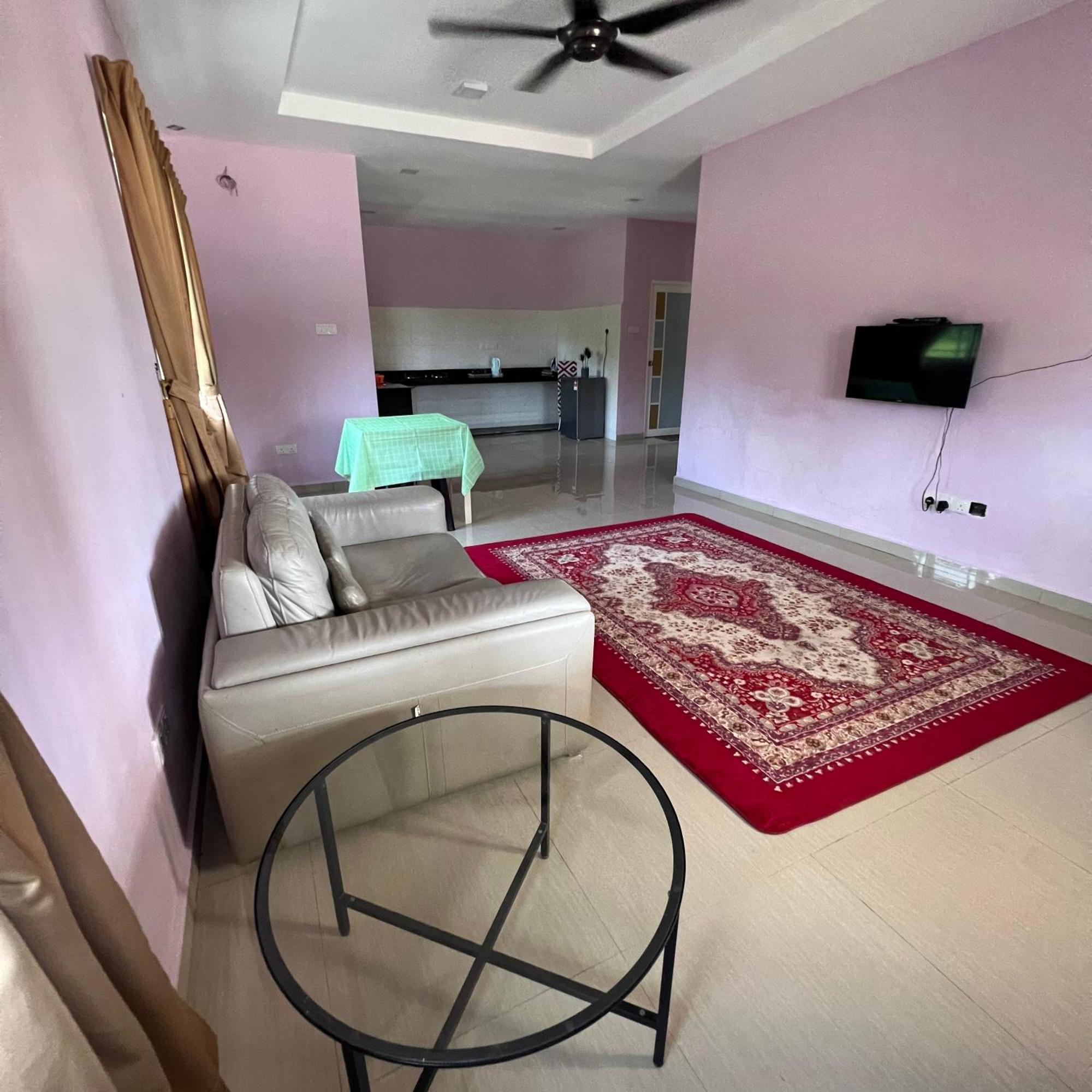 D' Totok Housestay Σεπάνγκ Εξωτερικό φωτογραφία